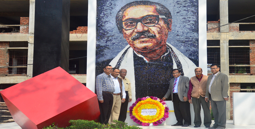 CUET Family paid tribute to the Mural of the Bangabandhu on the eve of historical 7th March at CUET.
